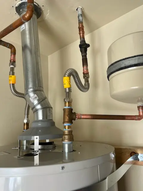 Water heater installation and plumbing repair in Selma